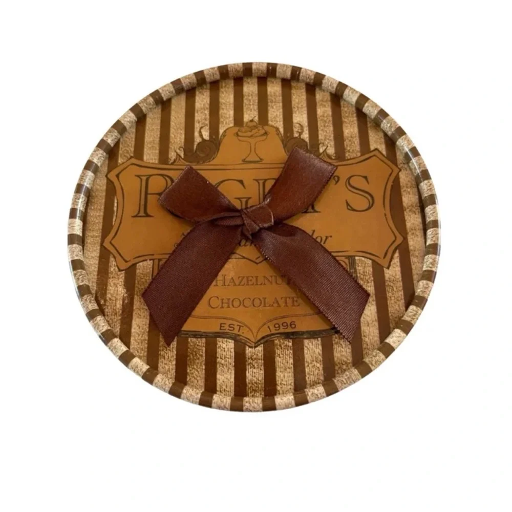 Rigby’s Ice Cream Parlor Hazelnut Chocolate 2 wick 36hrs burn candle in gift box